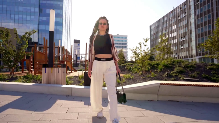 Nákupné maniačky - Simona